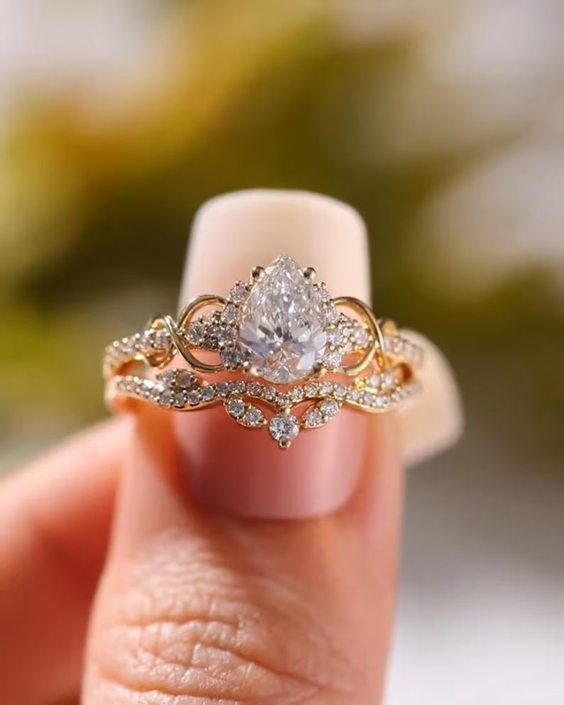 Pear Moissanite Crown Engagement Ring Twisted Band Wedding Set