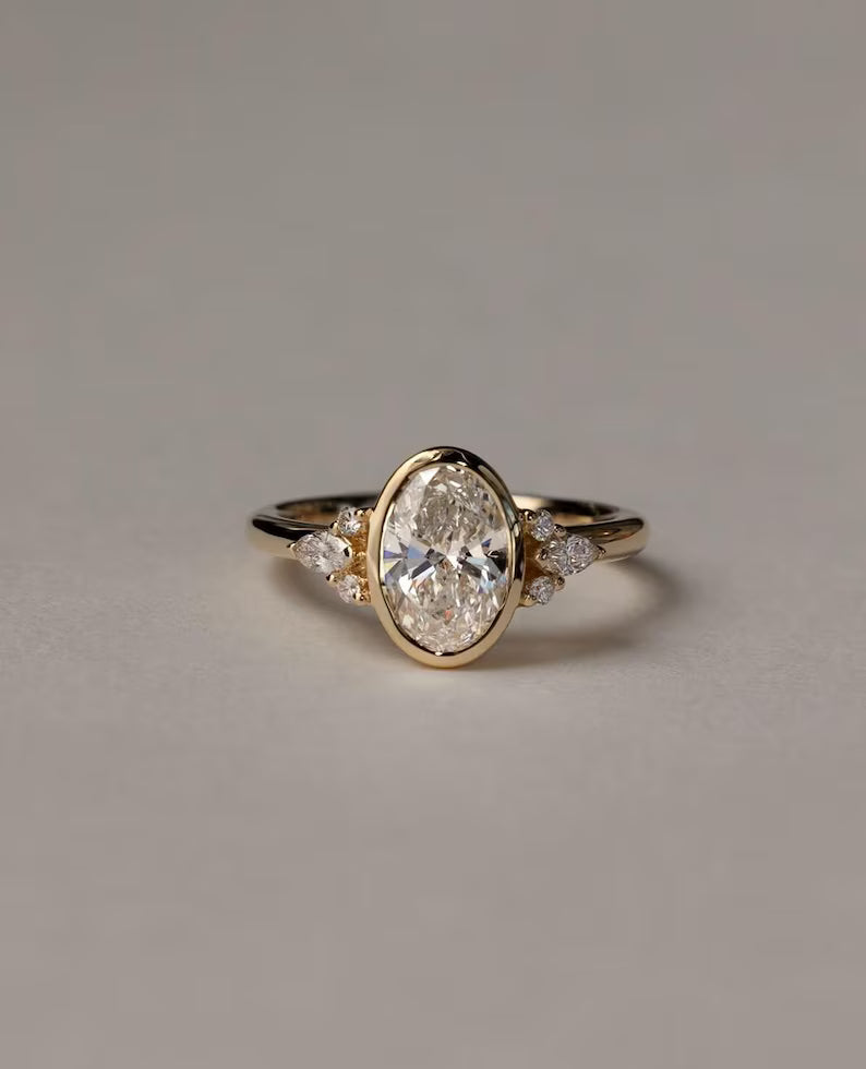 2 CT Oval Cut Moissanite Engagement Ring