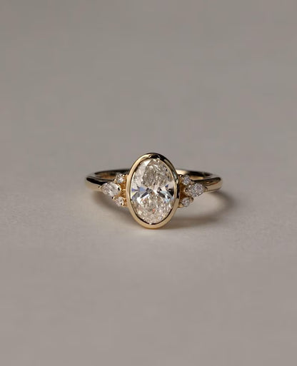 2 CT Oval Cut Moissanite Engagement Ring