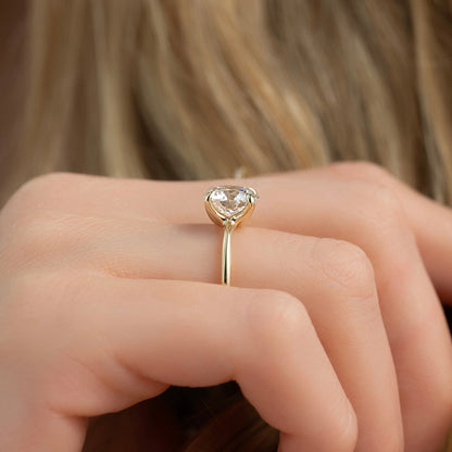 2.0CT Round Cut Moissanite Solitaire Diamond Engagement Ring