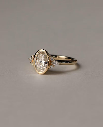 2 CT Oval Cut Moissanite Engagement Ring