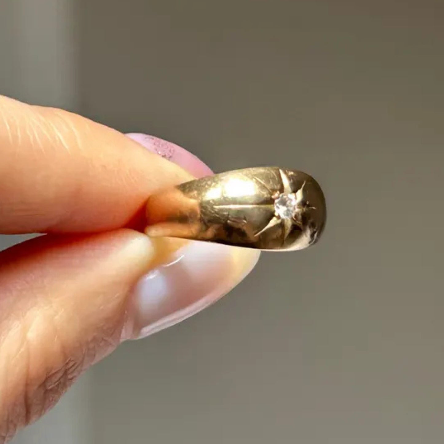 Vintage Round Cut Moissanite Engagement Ring, Mid Century 18k Solid Gold Diamond Starburst Wedding Ring, Flush Set Gypsy Style Ring For Women