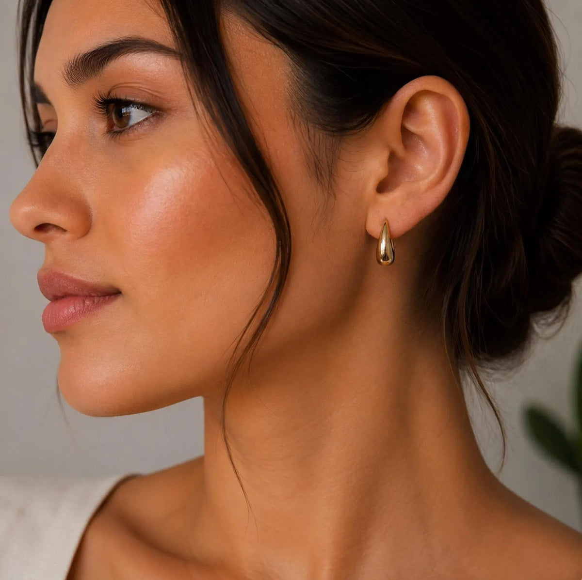 Chunky Teardrop Hoop Earrings for Women in 14K Gold Plated