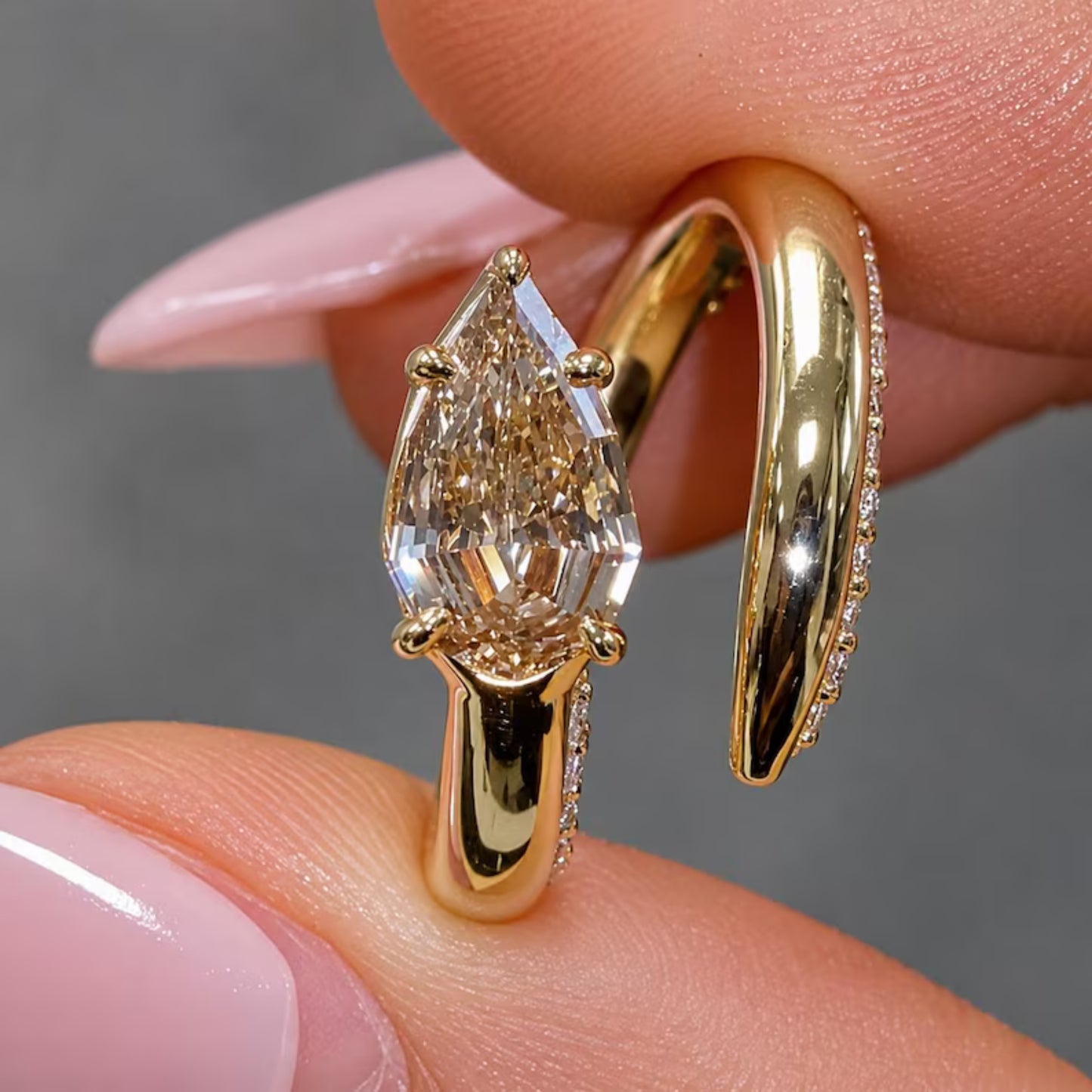 Pear Cut Champagne Moissanite Engagement Ring, Vintage 14k Yellow Gold Solitaire Ring, Open Band Wedding Ring, Bridal Jewelry, Anniversary Gifts Ring