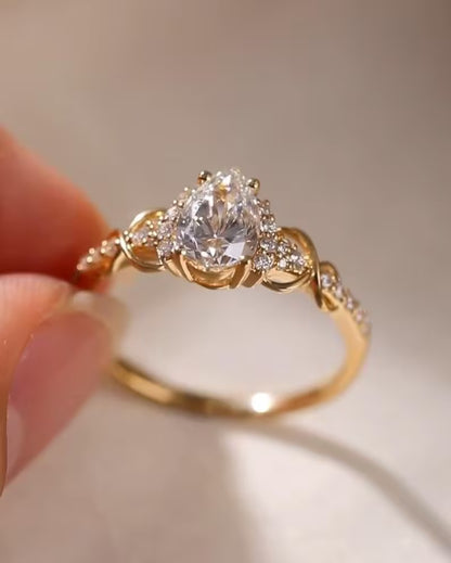 Pear Moissanite Crown Engagement Ring Twisted Band Wedding Set