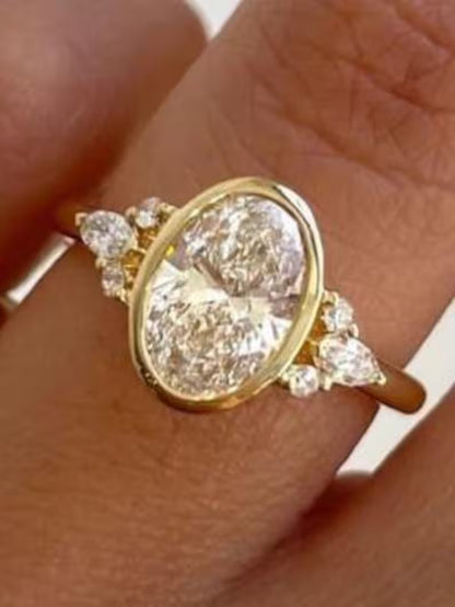 2 CT Oval Cut Moissanite Engagement Ring