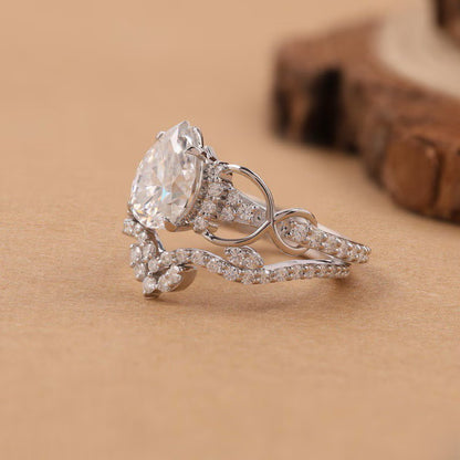 Pear Moissanite Crown Engagement Ring Twisted Band Wedding Set