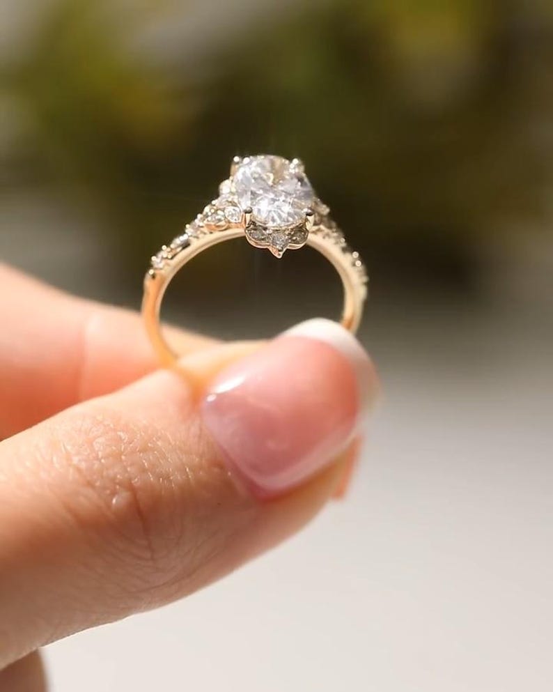 2.5 CT Oval Cut Moissanite Solitaire Ring with Vintage Halo, Solid 10K/14K/18K Gold Floral Bridal Ring, Dainty Stacking Promise Ring for Her
