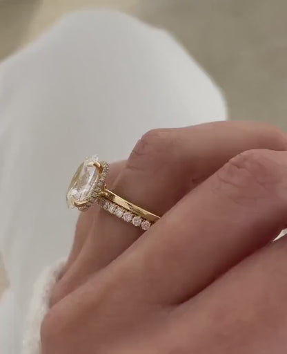 3CT Oval Moissanite Hidden Halo Ring Set Plain Gold Band