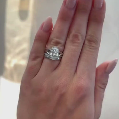 Unique 3CT Oval Moissanite Engagement Ring With Spilt Shank Band