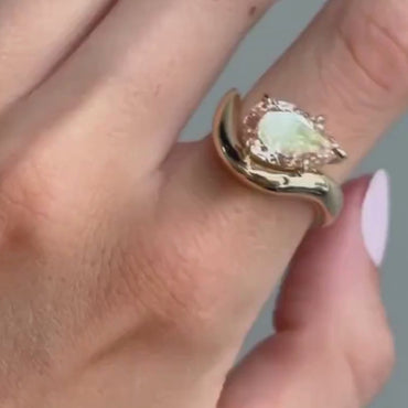 2 CT Vivid Pink Pear Moissanite Diamond Engagement Ring